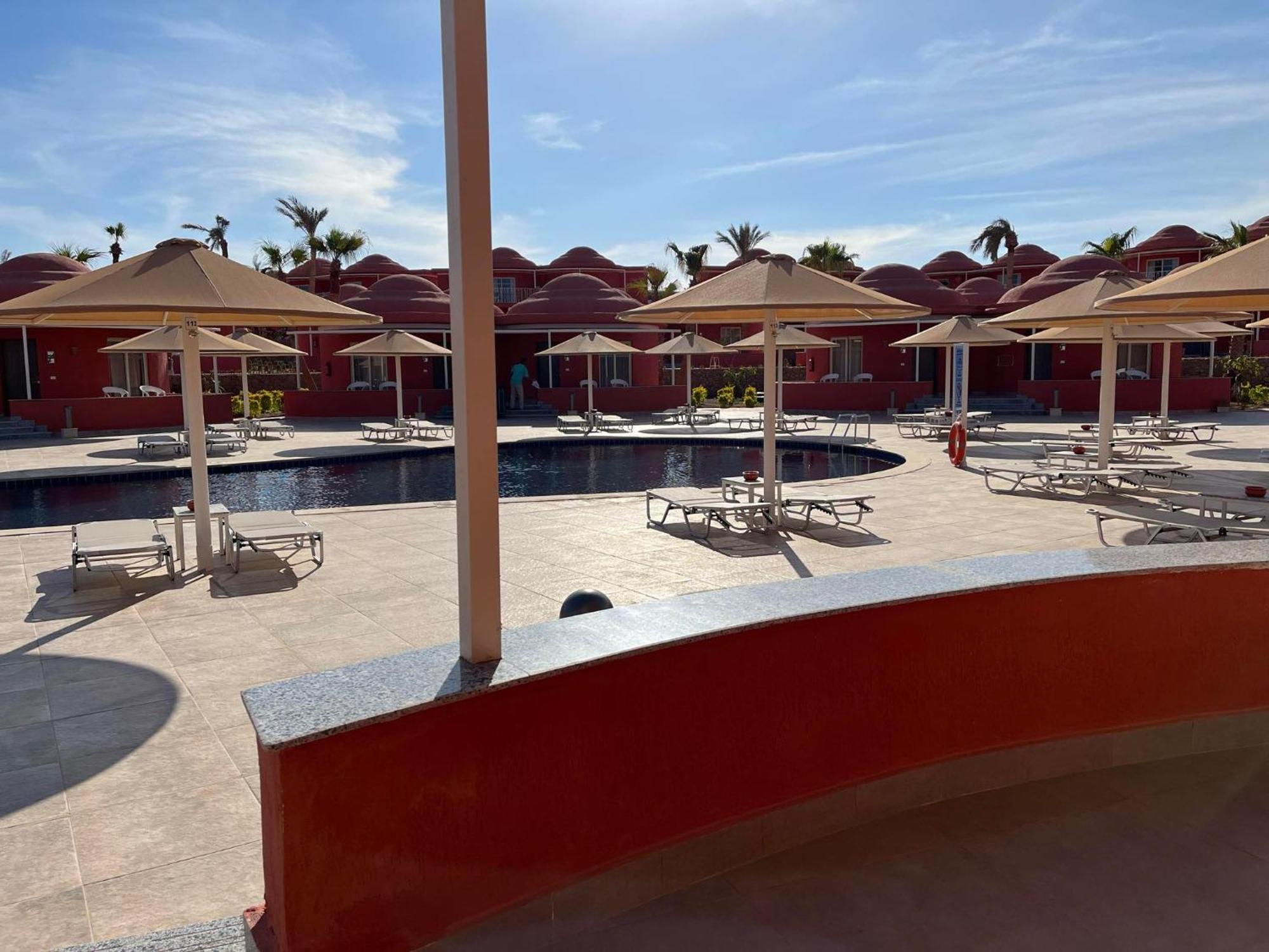Pickalbatros Laguna Club Resort Sharm El Sheikh Exterior photo The pool at the hotel